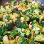 Einfacher Brokkoli aus der Pfanne: Eine einfache Anleitung für perfekt gebratenen Brokkoli